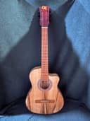 Guitarra Acústica Arce Ambrosía — vista frontal, hecha a mano en Lima